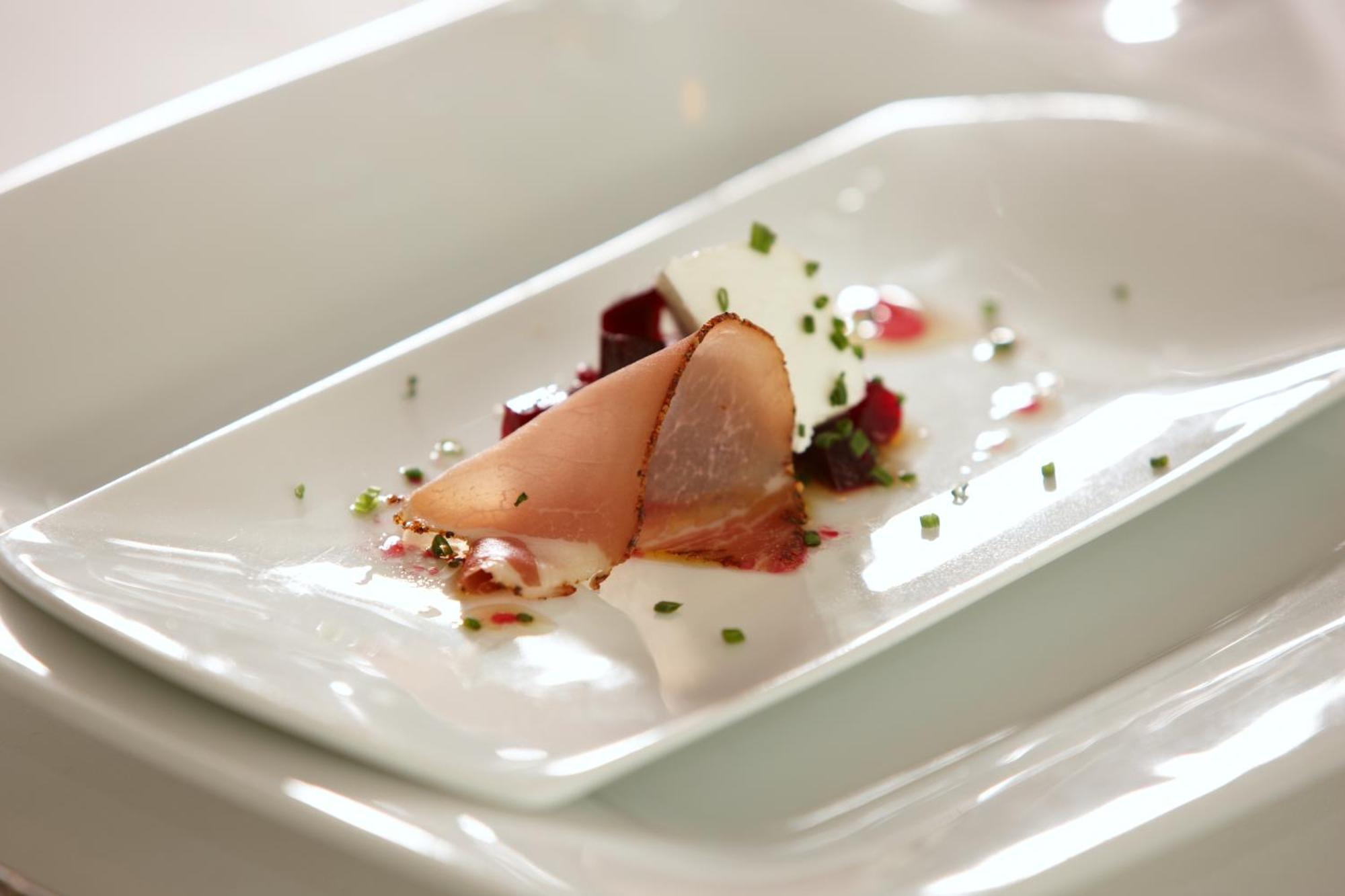 Hotel Restaurant Roessli บัดรากัซ ภายนอก รูปภาพ