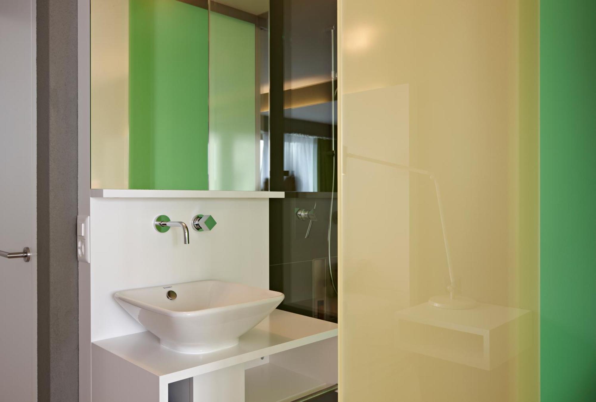Hotel Restaurant Roessli บัดรากัซ ภายนอก รูปภาพ