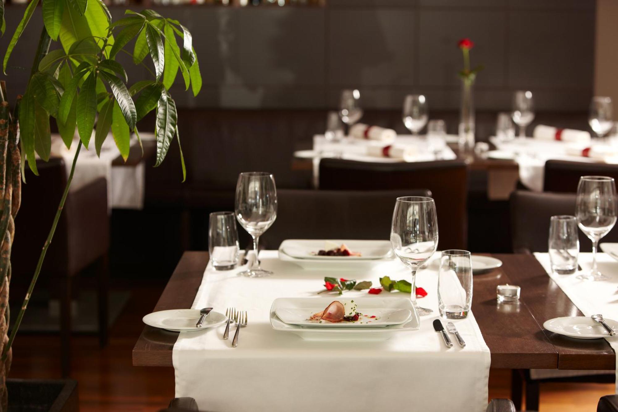 Hotel Restaurant Roessli บัดรากัซ ภายนอก รูปภาพ